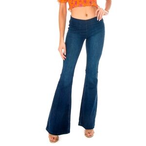 Free People We The Free Women's 70s Penny‎ Pull On Flare Jeans In Stretch Denim